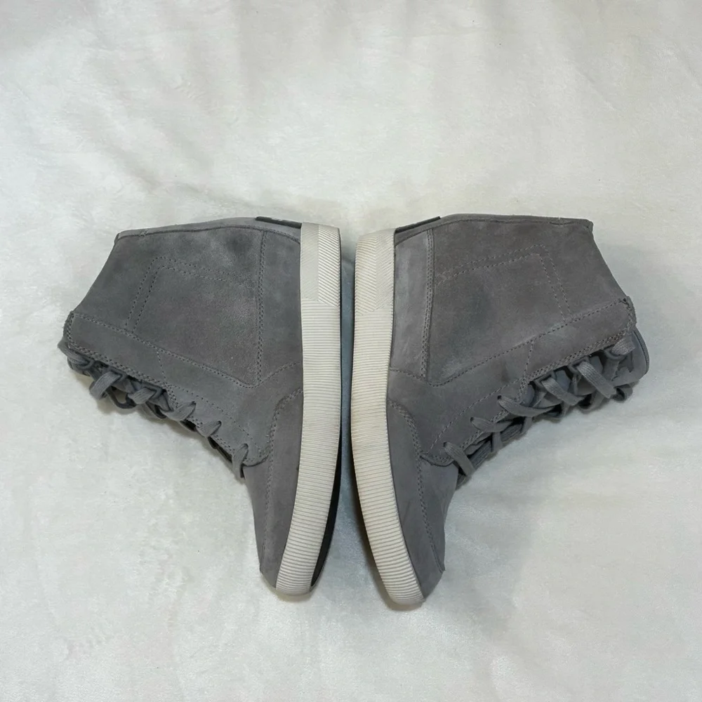SOREL Out 'N About Wedge Booties Dove Quarry Grey Suede Waterproof Women's 8 - Picture 4 of 10